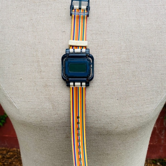 Watch - Picture 3 of 5